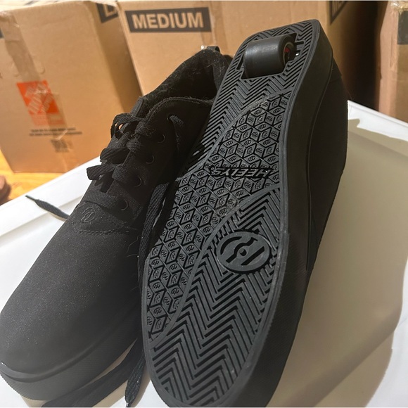 Heelys Men’s - Picture 2 of 2